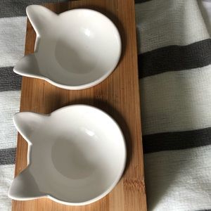 Cat food and water tray